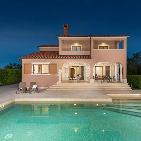 Anastasia Villa *