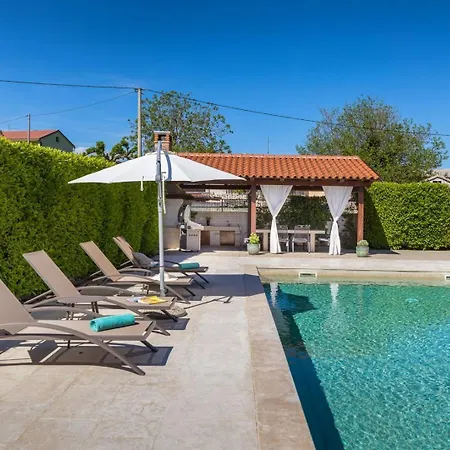 Anastasia By Villsy - With Private Pool, Foosball And Pikado فيلة Sveti Petar u Sumi