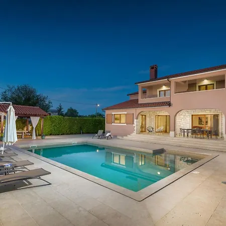 Anastasia Villa