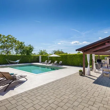 Anastasia Villa Sveti Petar u Sumi